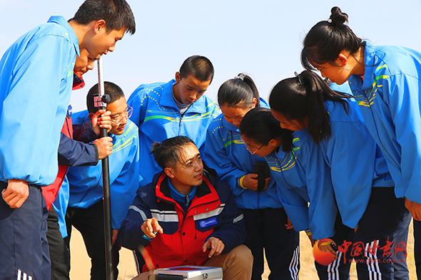 “透视地球”科普讲座 凯发k8民勤火爆开讲